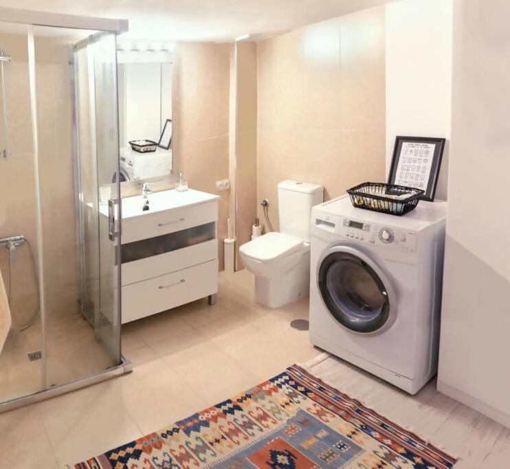 Duplex Center Parking Netflix Amazon Video Apartment เซบีญา ภายนอก รูปภาพ